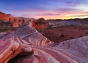 开云体育中国-双线战场，篮球文明的新火种—开拓者压制马刺与锡安接管世界的暗喻