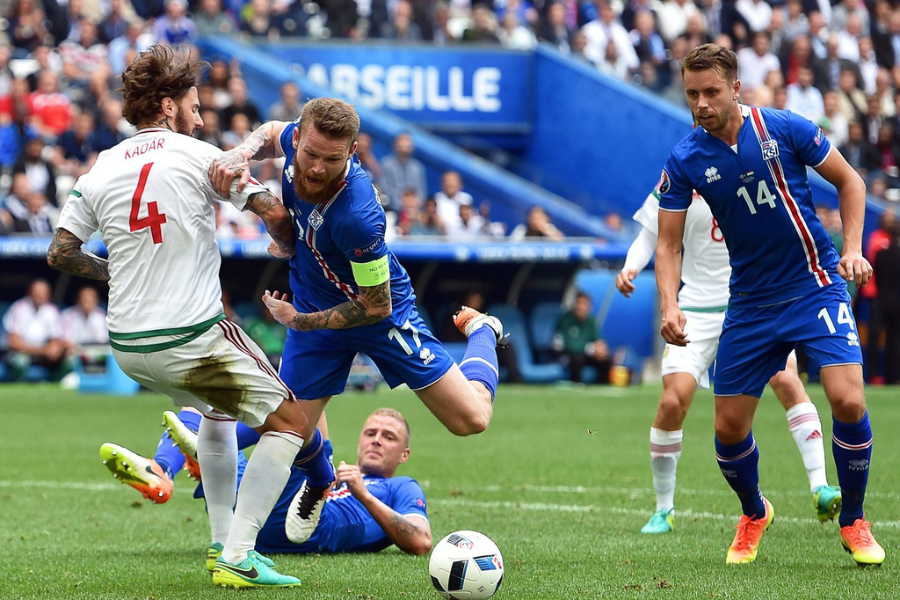 冰岛逆转捷克，取得欧洲杯半决赛