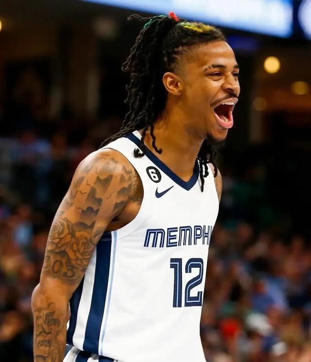 压哨绝杀惊艳球迷，被誉为新一代天才