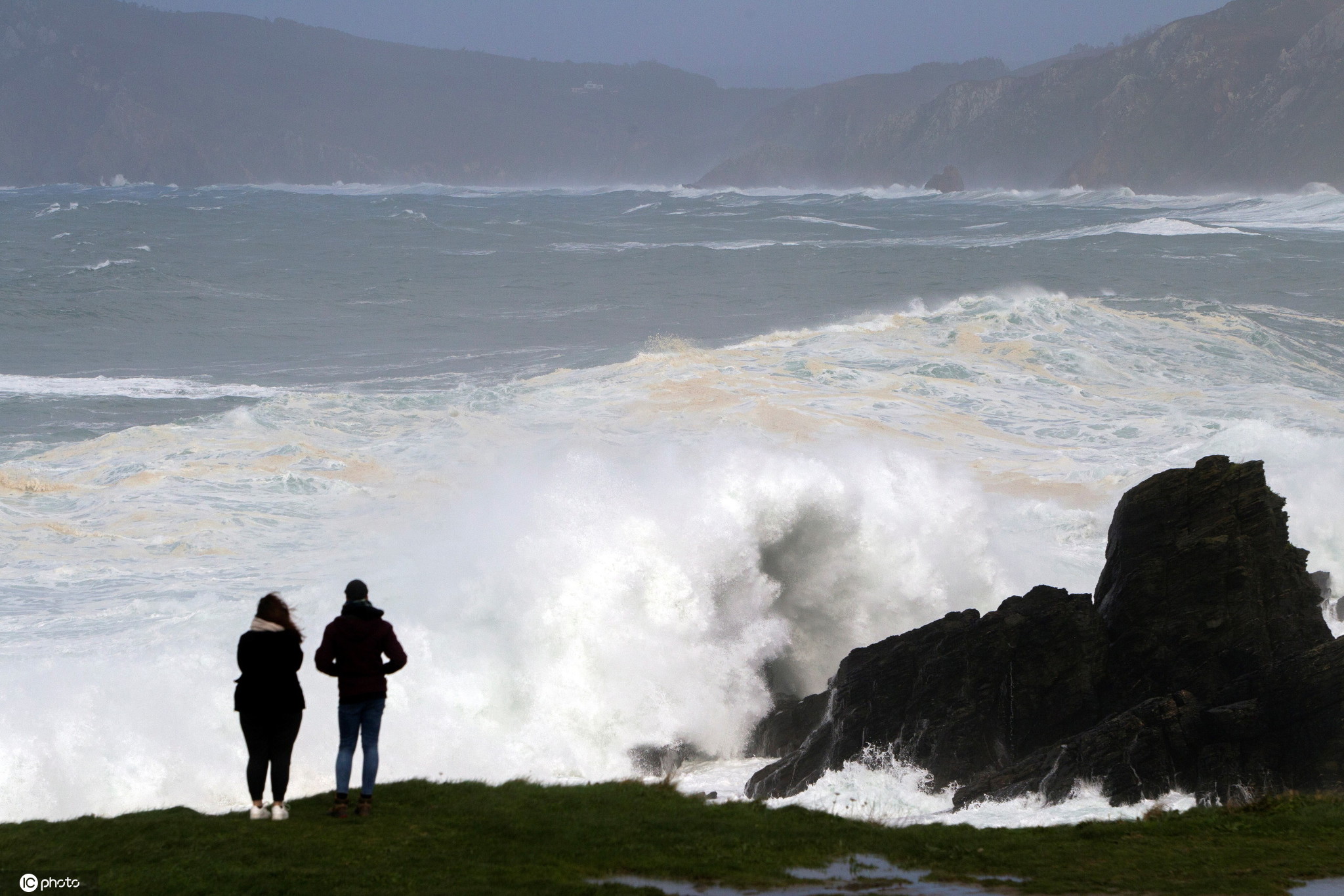 荷兰迎战意大利，实力碰撞将掀起风暴的简单介绍