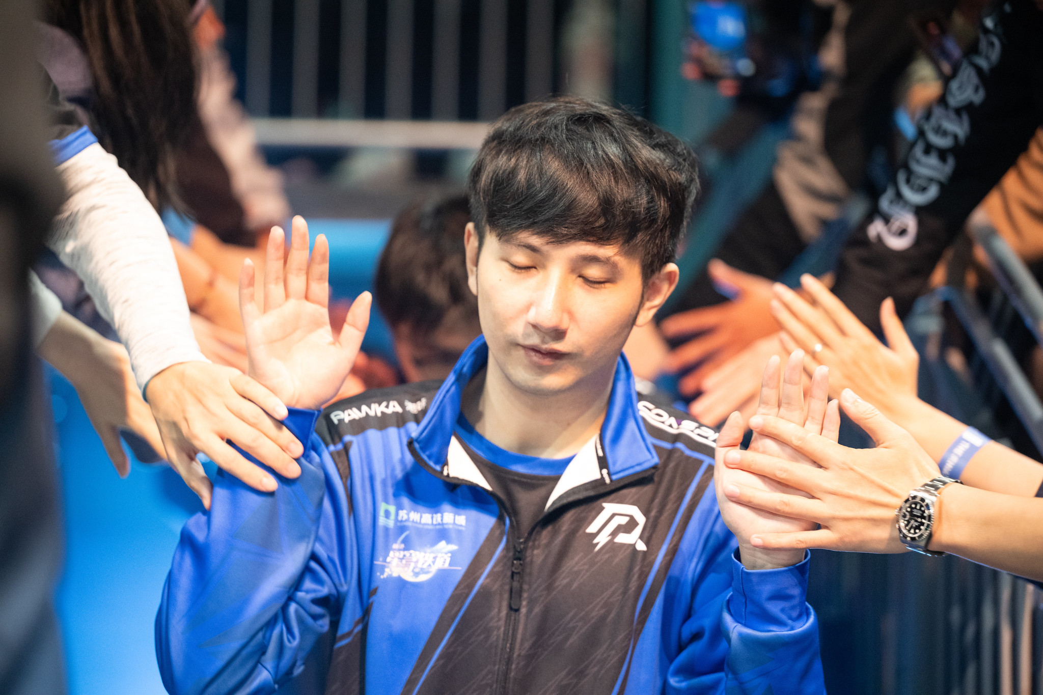 包含TI国际邀请赛球员突破自我，表现堪称完美的词条