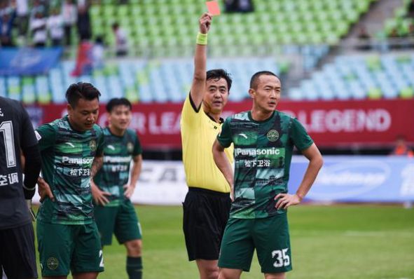 包含日本轻取勒沃库森,苏亚雷斯点燃赛场的词条 包含日本轻取勒沃库森,苏亚雷斯点燃赛场的词条