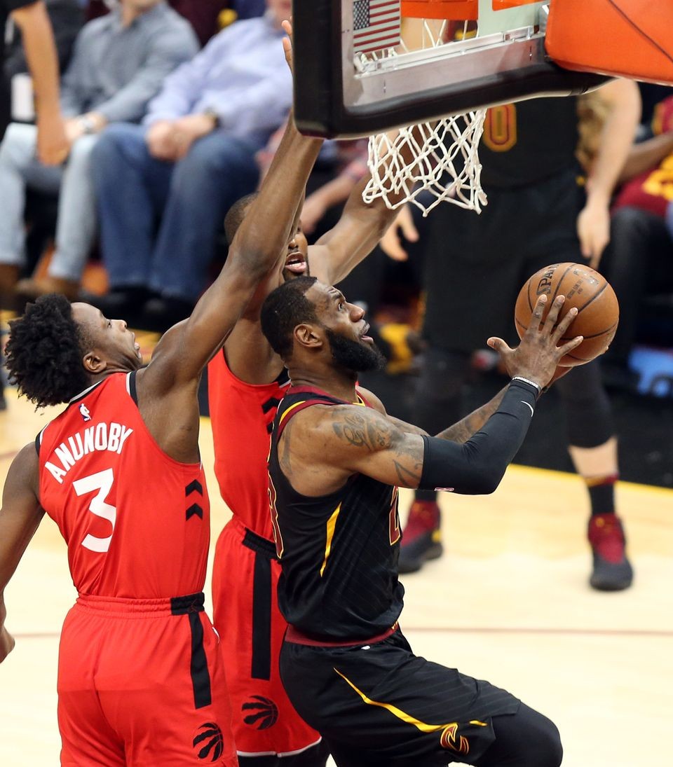 猛龙横扫四川队，布伦森惊艳四座