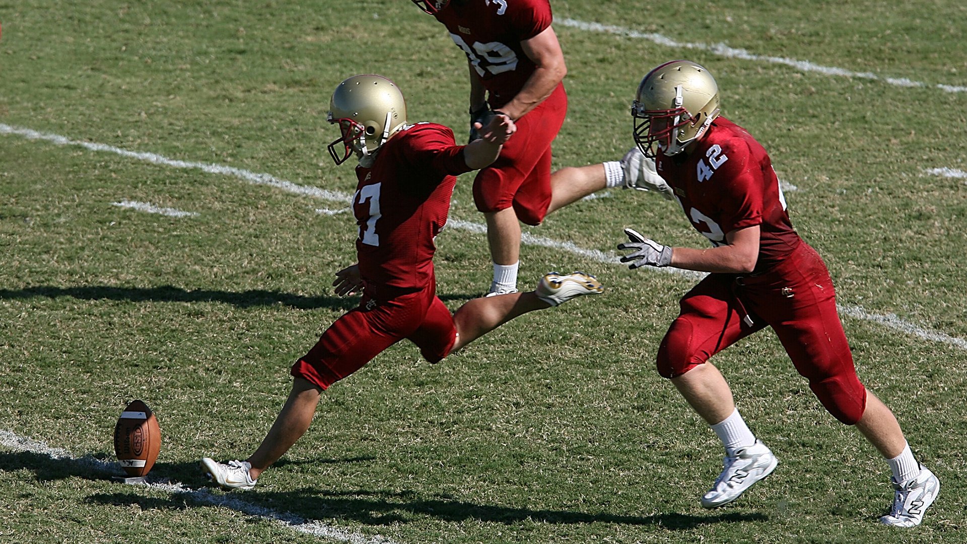 当德罗赞的血液流淌在铁西体育馆,一场跨时空的篮球对决