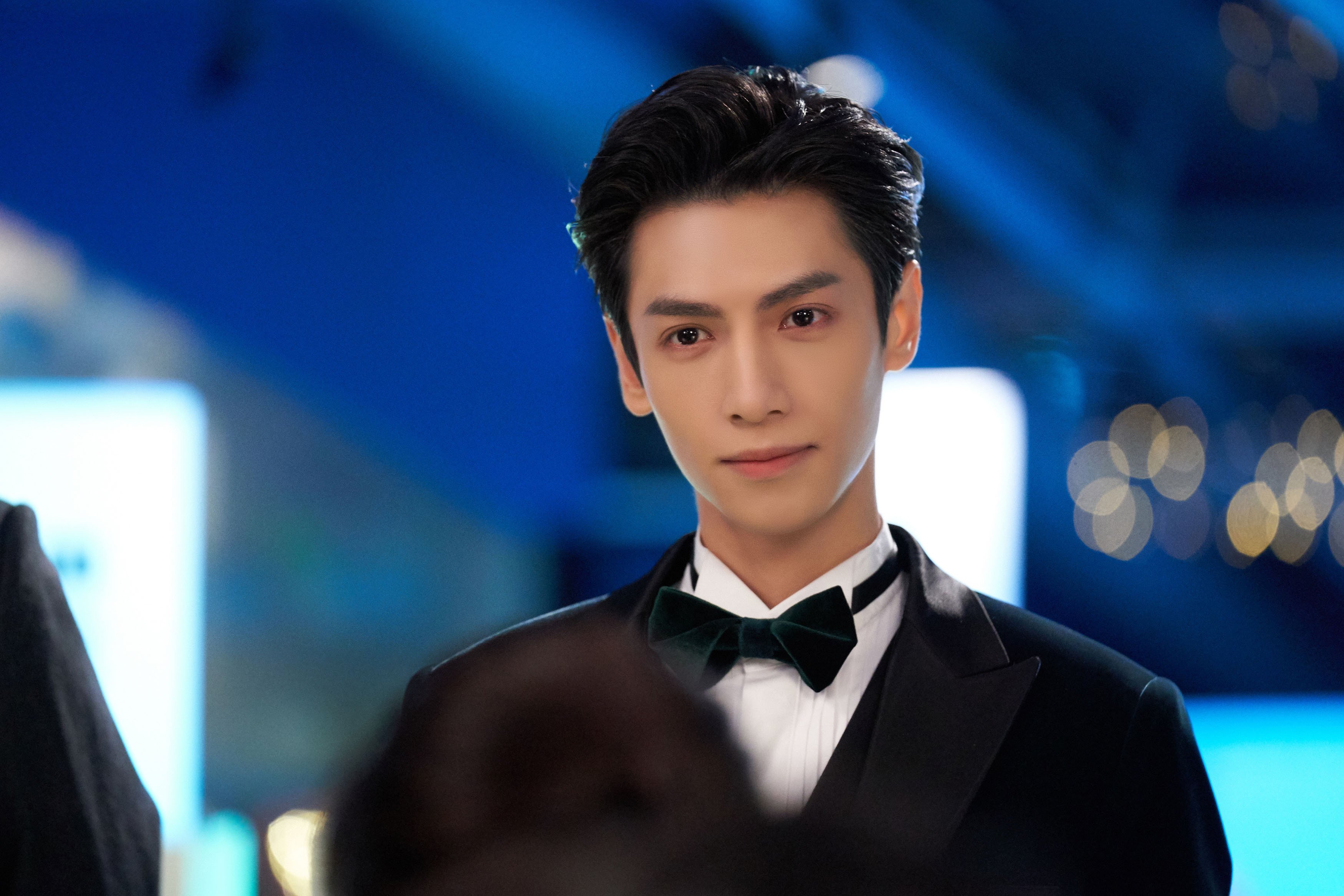 铁血编织与撕裂，广东队战术森林如何围猎热火，莫兰特独舞刺破西决夜空